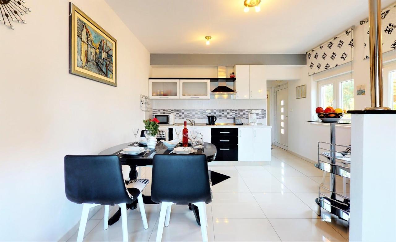 Apartments Silva Slatine Exterior foto